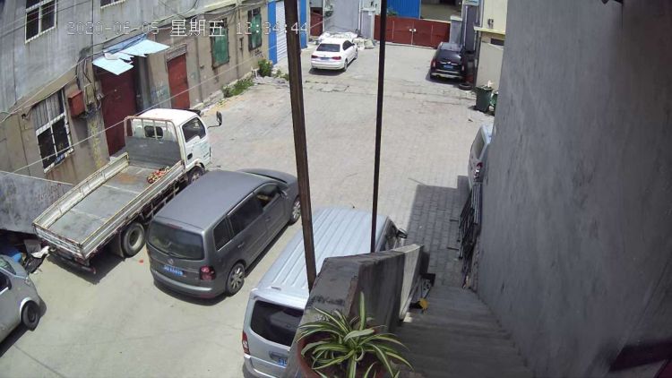 吸油烟机有事找半岛，记者帮您办丨有人上门推销“老板牌”吸油烟机？当心是骗子