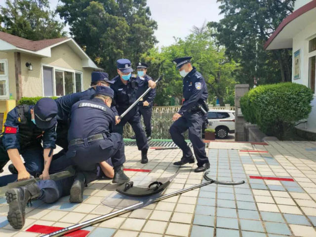 110市南公安精心安排部署 深入推进110系统实战大练兵