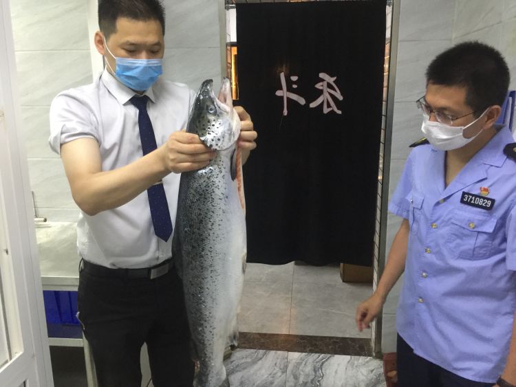 畜禽肉连夜无死角大排查！青岛开展畜禽肉、水产品食品安全专项检查
