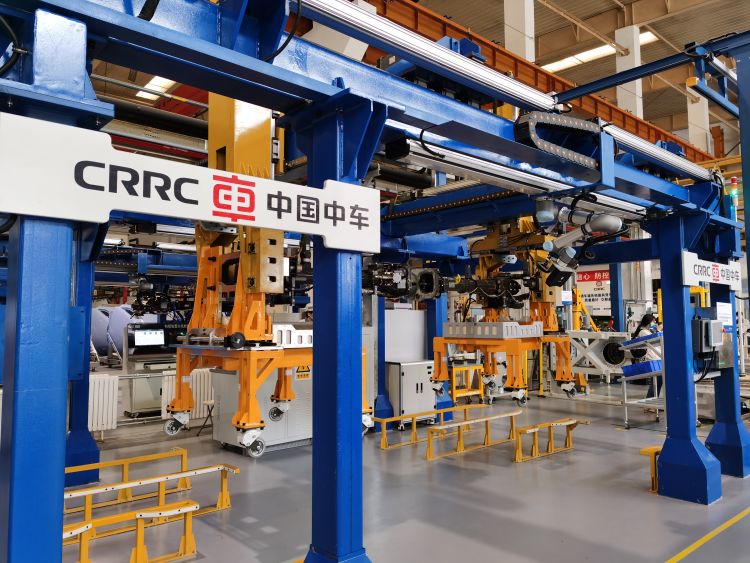 工信部青岛高铁核心机电系统产品智能制造新模式应用通过工信部验收