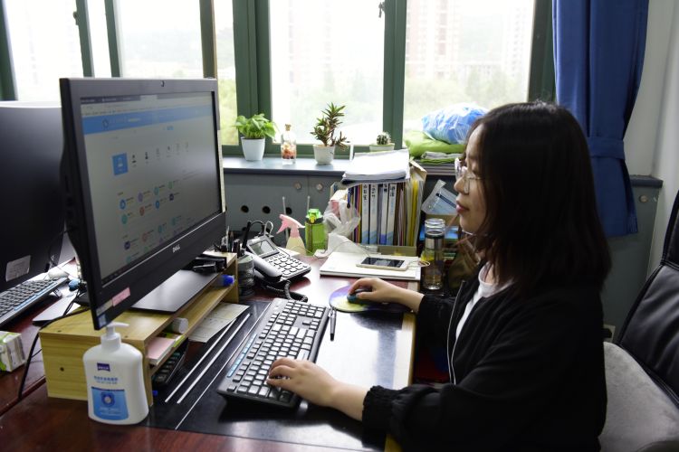 这所山东科技大学试水“云毕业” 学生“真轻松”