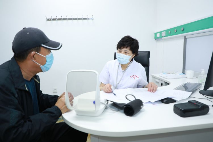 慧康青岛阜外心血管病医院专家工作室在青岛大学医疗集团慧康医院正式揭牌成立