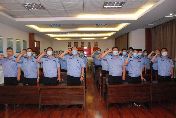 莱西市莱西市公安局组织民警接受廉政警示教育筑牢拒腐防变思想防线