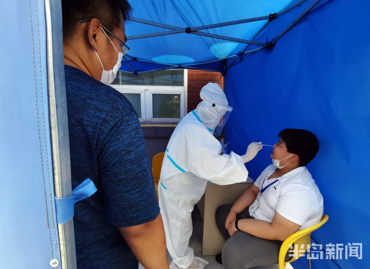 复课崂山区社区卫生服务中心为准备复课的学生核算检测