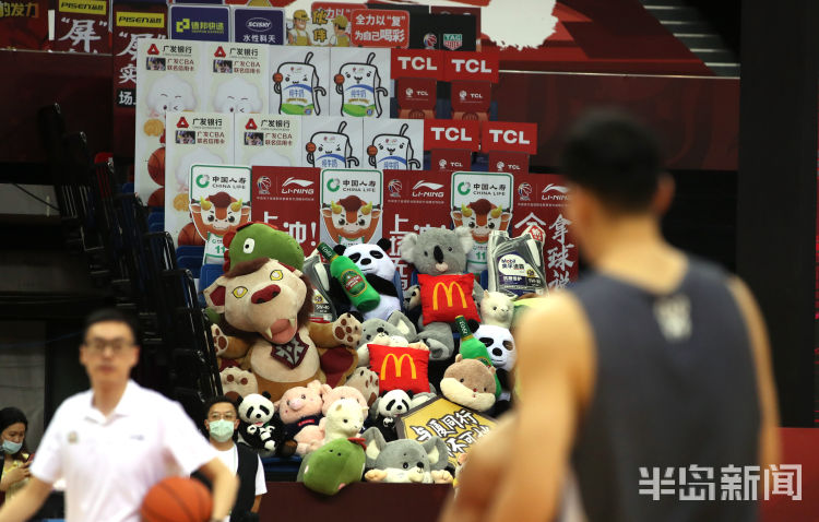 CBACBA十支球队齐聚青岛 “全力以复”大战一触即发