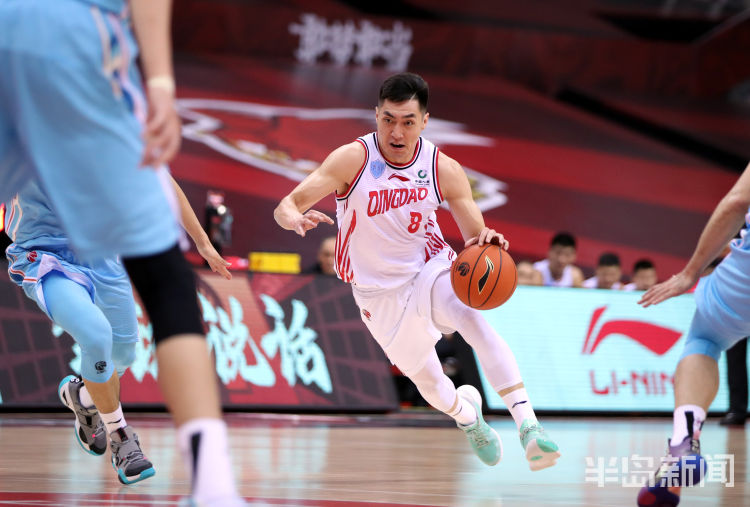 好球破“僵”未果遭逆转 CBA复赛青岛男篮首战负新疆