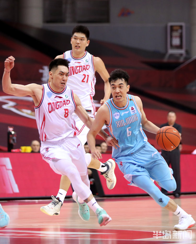 好球破“僵”未果遭逆转 CBA复赛青岛男篮首战负新疆