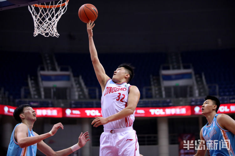 好球破“僵”未果遭逆转 CBA复赛青岛男篮首战负新疆