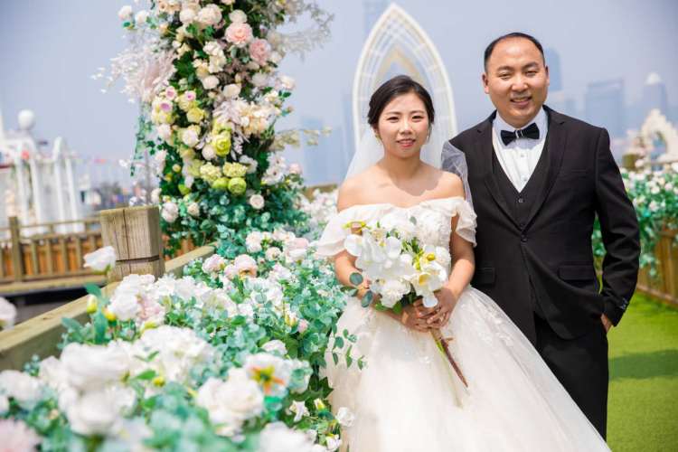 姐妹花青岛春雨助残 坚强姐妹花相约出嫁举行集体婚礼