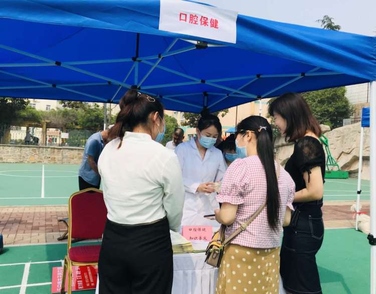 崂山区2020年崂山区邻居节惠民集市走进金岭新村社区 带来公益活动、免费服务等