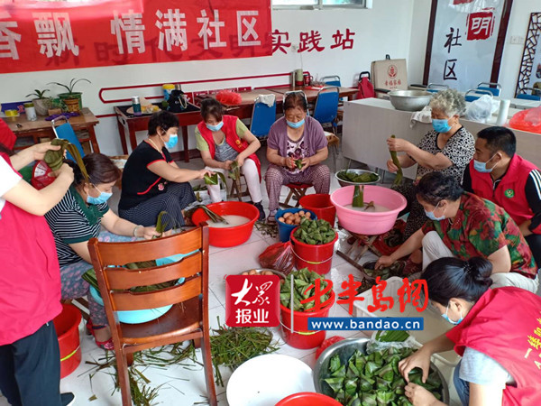 胶州胶州阜安：党外知识分子开展 “粽香飘 情满社区” 活动