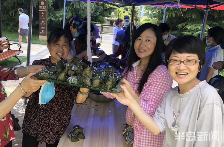 粽叶松岭路迪生山庄小区：粽叶飘香邻里情
