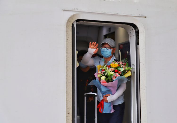 新闻追踪造血干细胞受捐者：“你是黑暗中的一道亮光”