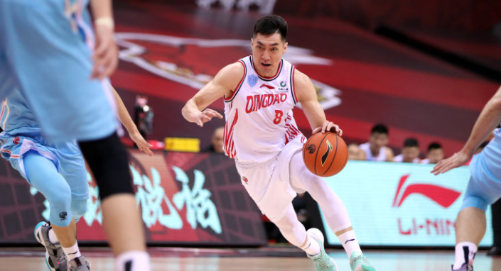 内外线青岛首战输球却收获满满 内外线各有“惊喜”值得期待