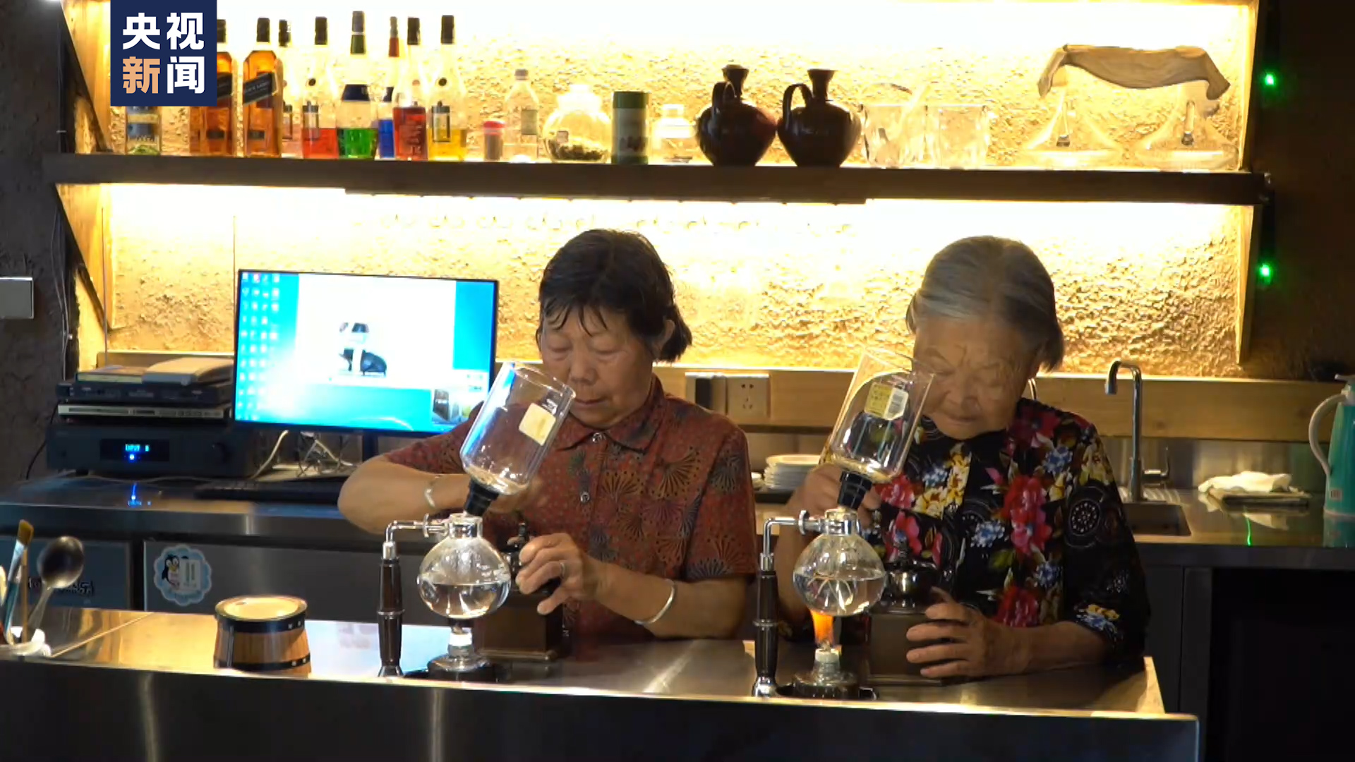 走进我们的小康生活丨“70后”“80后”的手磨咖啡 你值得品尝