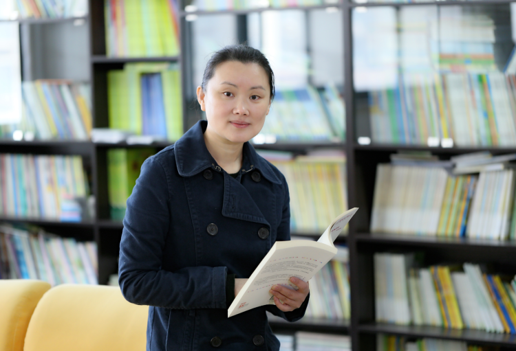 276月27日半岛公益课继续开讲 两位名师分别详解中考备考心理调适及语文阅读技巧