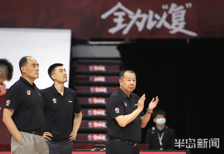 八一队“全华班”打天下也不怕 青岛男篮轻取八一队获两连胜