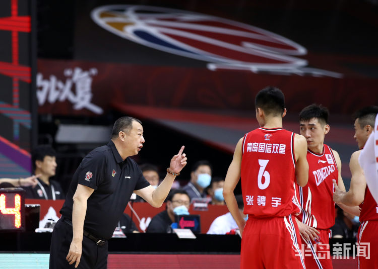 八一队“全华班”打天下也不怕 青岛男篮轻取八一队获两连胜