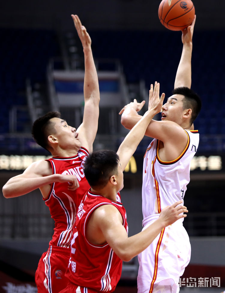 八一队“全华班”打天下也不怕 青岛男篮轻取八一队获两连胜