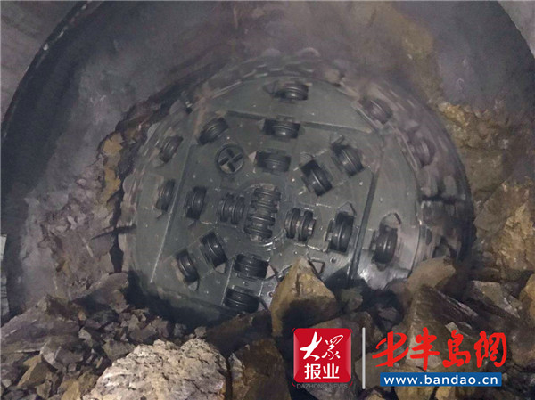 青岛地铁1号线两区间通过重大风险源实现双贯通