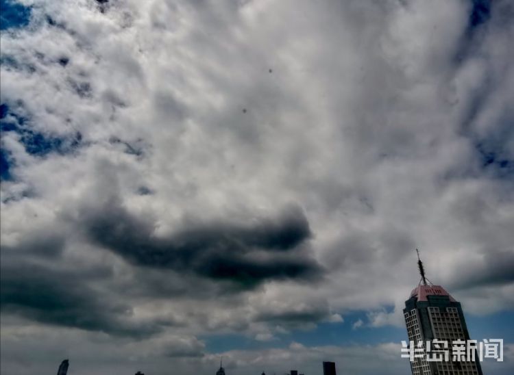 画布看！青岛的天空成了画布