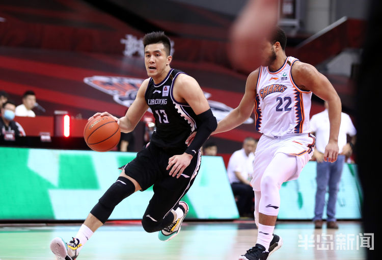 赢球辽宁男篮赢球了可没人夸郭艾伦 出场超30分钟只拿下13分