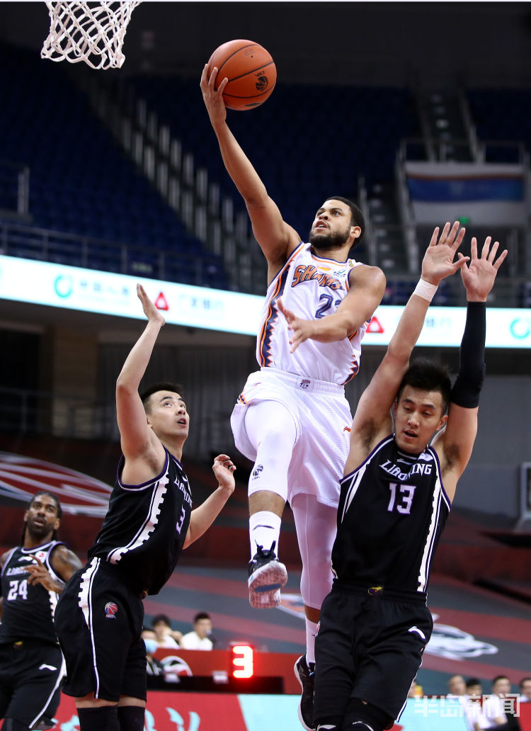 赢球辽宁男篮赢球了可没人夸郭艾伦 出场超30分钟只拿下13分