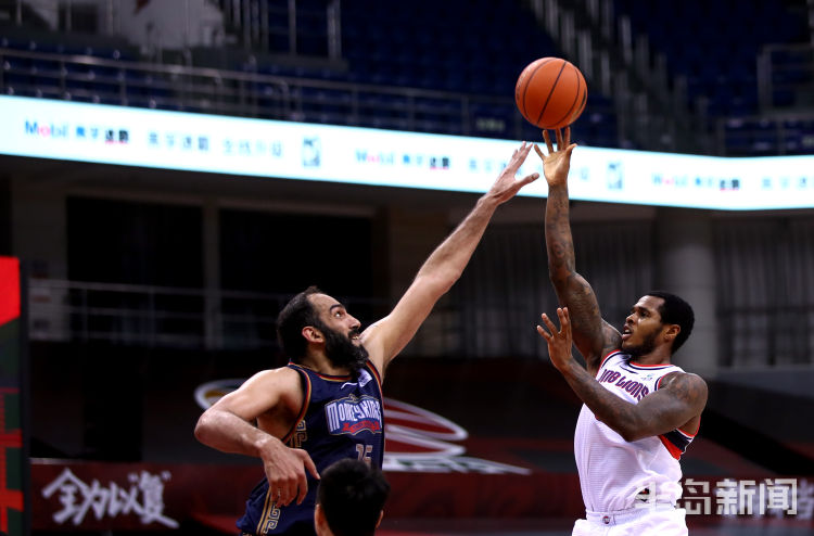 弱队弱队较量同样精彩 同曦何敬佳奉献准绝杀击败广州