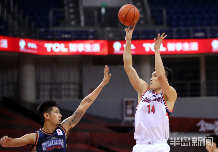 弱队弱队较量同样精彩 同曦何敬佳奉献准绝杀击败广州