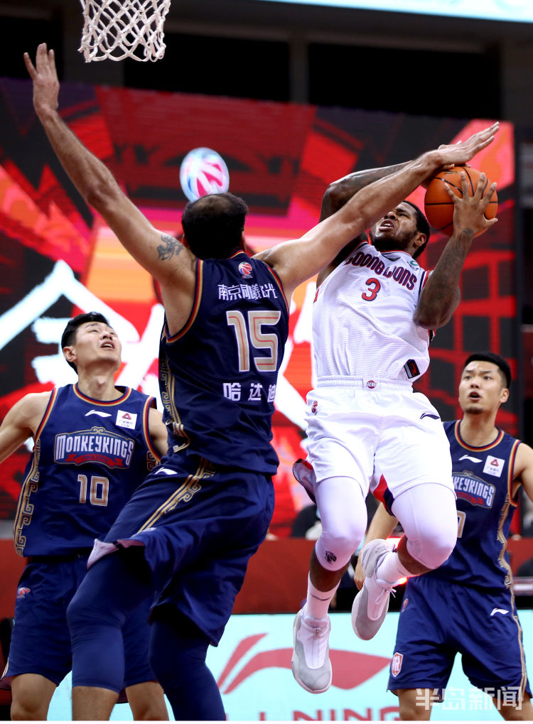 弱队弱队较量同样精彩 同曦何敬佳奉献准绝杀击败广州