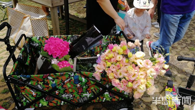 花艺中山公园青岛首个园艺市集：逛公园 买文创