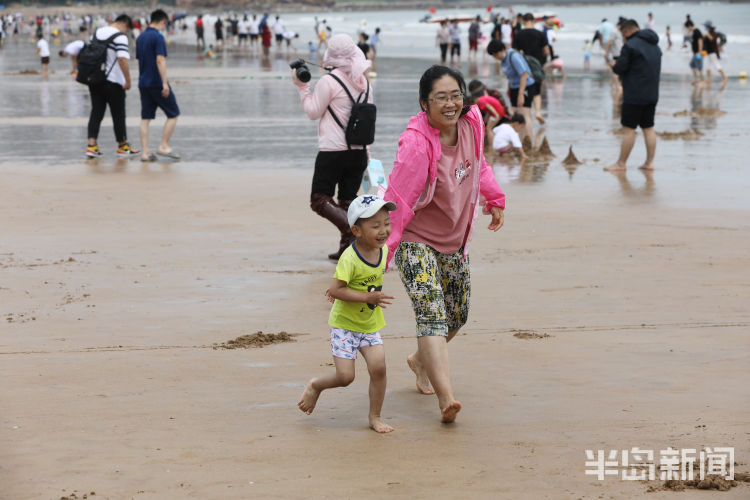 海浪石老人海水浴场：海边奔跑、玩水 欢乐所在地