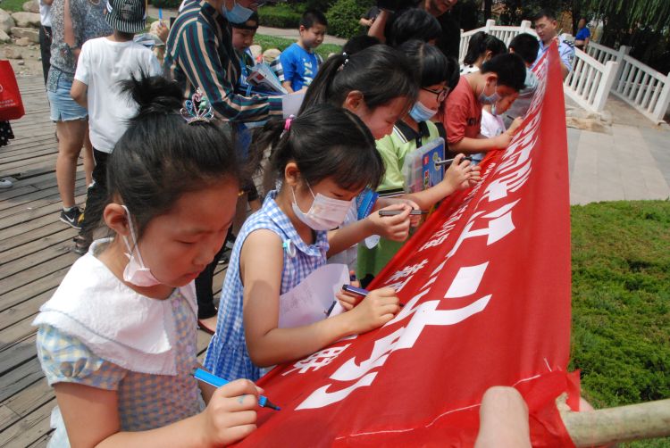 禁毒莱西禁毒“六进一上”活动掀“全民禁毒宣传月”高潮