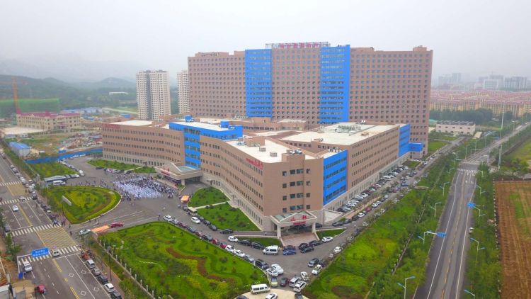 开诊提升当地医疗服务水平 青岛滨海学院附属医院试营开诊