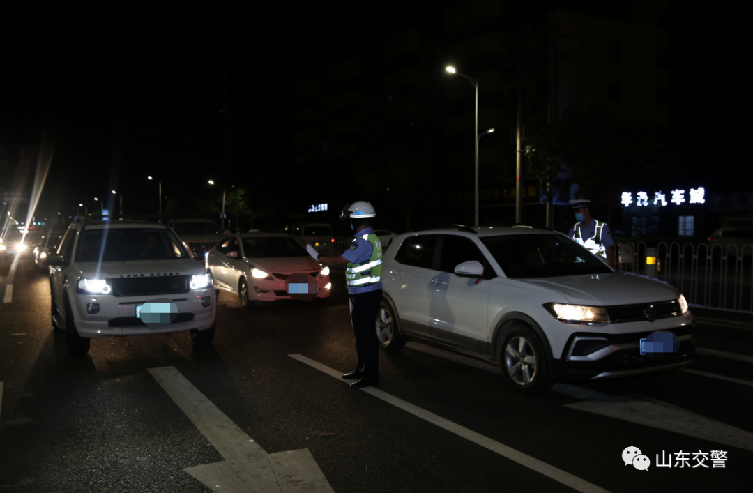 查酒安全出行很“粽”要！交警端午夜查酒驾不放松！