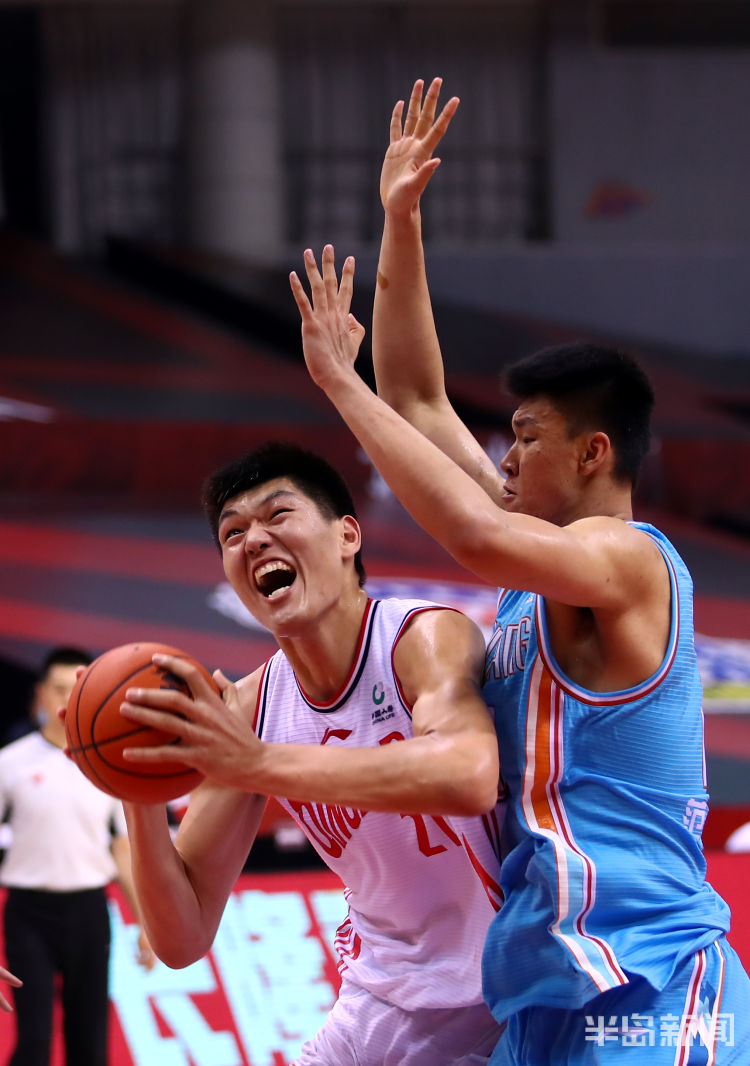 难跃雄鹰难跃天山！青岛男篮遭新疆队三杀
