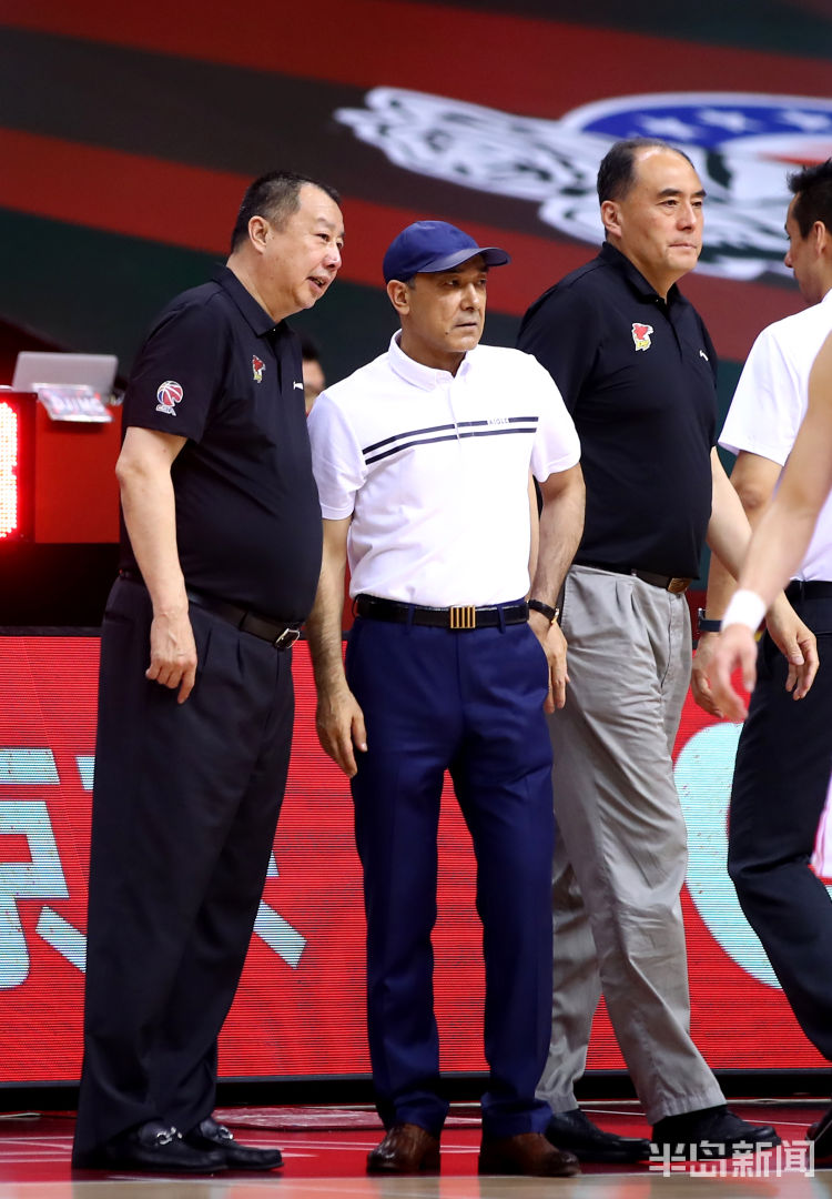 难跃雄鹰难跃天山！青岛男篮遭新疆队三杀