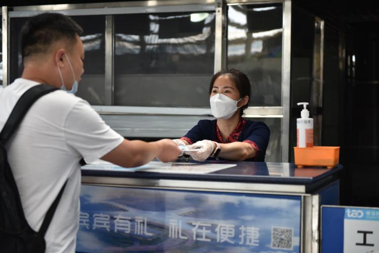 11青岛机场航班量逐步恢复 端午小长假发送旅客11万人次