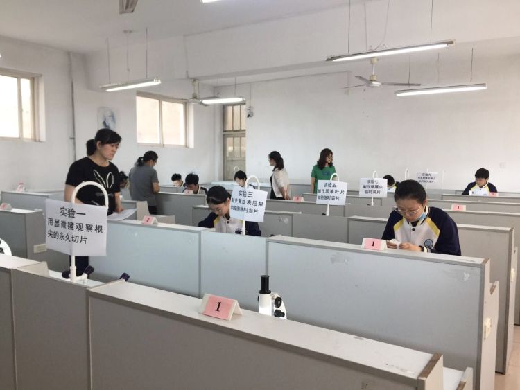 实验青岛中考实验操作、艺术科目开考 实验操作随机抽签