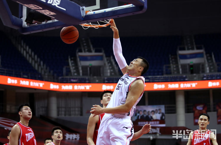 迎首胜青岛男篮惨败辽宁 郭艾伦爆发西班牙代理教练迎首胜