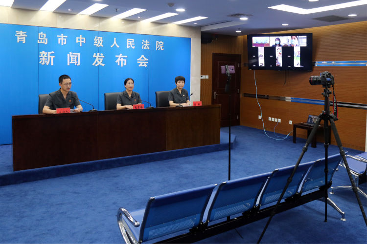 3.8青岛法院发布金融审判白皮书和典型案例 去年受理各类金融案件3.8万件