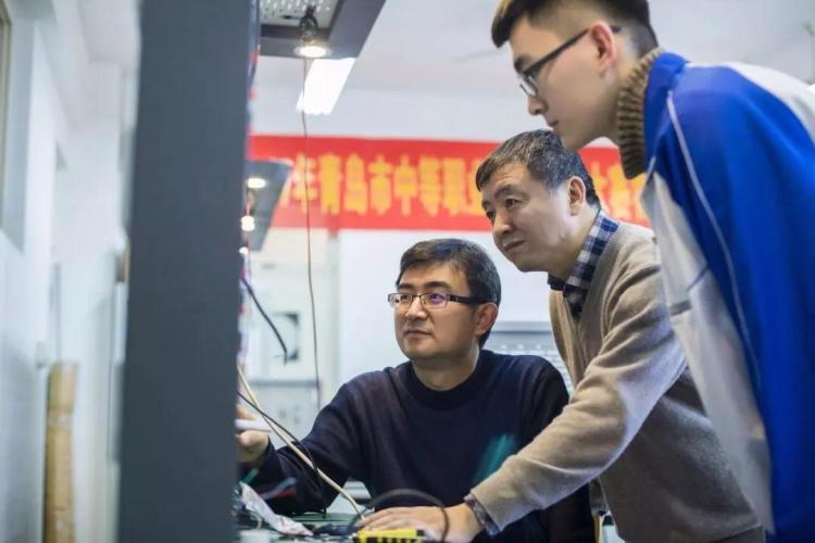 专题会议青岛市教育局召开助力世界工业互联网之都建设工作专题会议