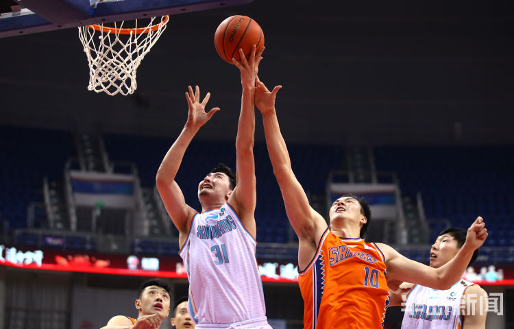 季后赛俞长栋血溅球场 新疆提前10轮锁定季后赛