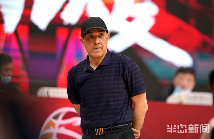 季后赛俞长栋血溅球场 新疆提前10轮锁定季后赛