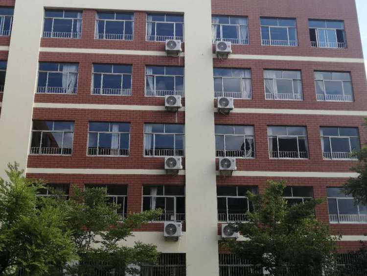 空中课堂启动“空中课堂”加强师资力量 青岛西海岸新区力推高中教育高质量发展