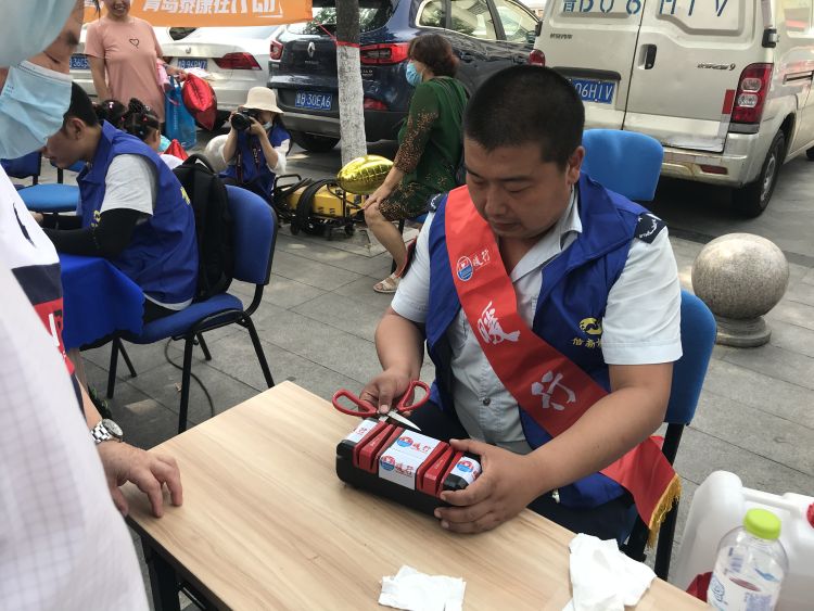 低碳爱心服务大集走进市北区兴隆路街道平安路社区