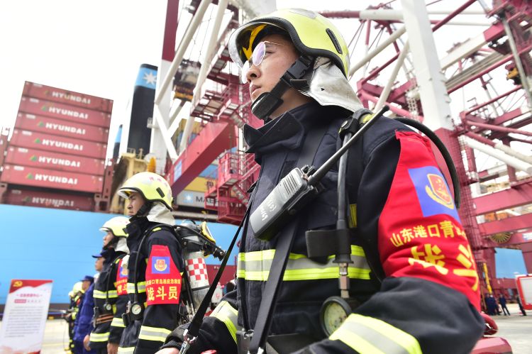 基层队山东港口青岛港创建“四强”基层队现场推进会火热召开