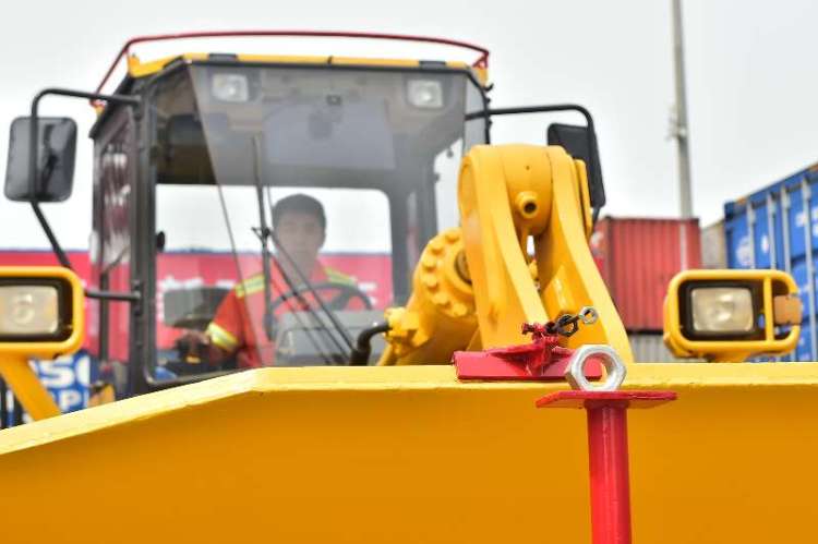 基层队山东港口青岛港创建“四强”基层队现场推进会火热召开