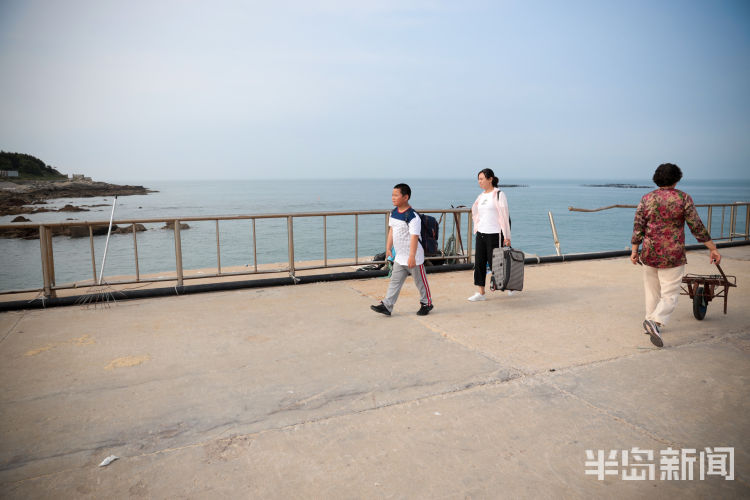 竹岔岛一个老师一个娃 竹岔岛小学的最后一课