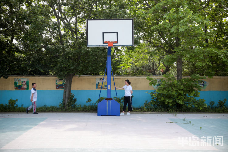 竹岔岛一个老师一个娃 竹岔岛小学的最后一课